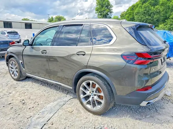 5UX23EU05S9W72060 2025 BMW X5 - Image 2