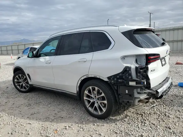 5UX23EU05S9Y09319 2025 BMW X5 - Image 2