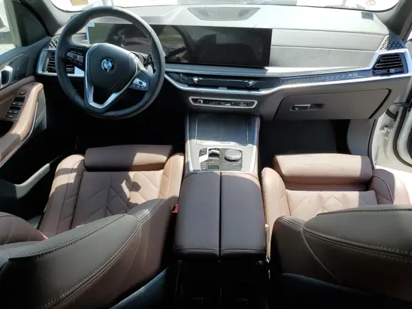 5UX23EU05S9Z06326 2025 BMW X5 - Image 8