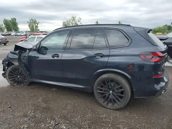 5UX23EU05S9Z25328 2025 BMW X5 - Image 2