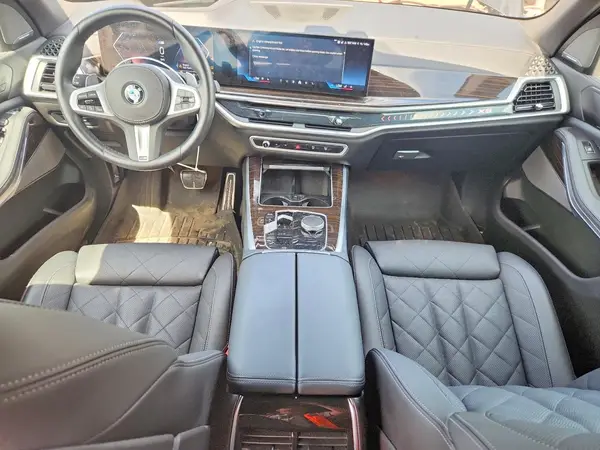 5UX23EU05S9Z30013 2025 BMW X5 - Image 8