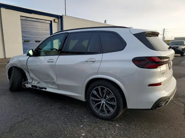 5UX23EU05S9Z45417 2025 BMW X5 - Image 2