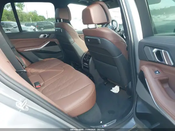 5UX23EU05T9014451 2026 BMW X5 - Image 8
