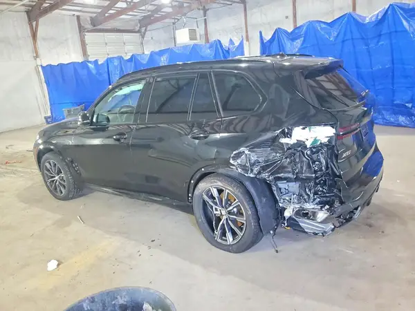 5UX23EU05T9046607 2026 BMW X5 - Image 2