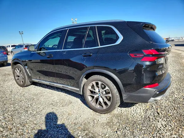 5UX23EU05T9090929 2026 BMW X5 - Image 2
