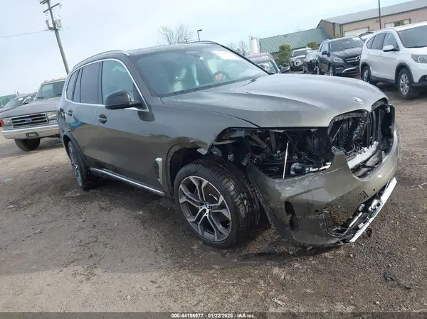 5UX23EU05T9209479 2026 BMW X5 - Image 1