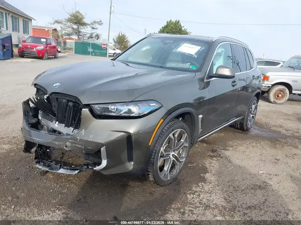 5UX23EU05T9209479 2026 BMW X5 - Image 2