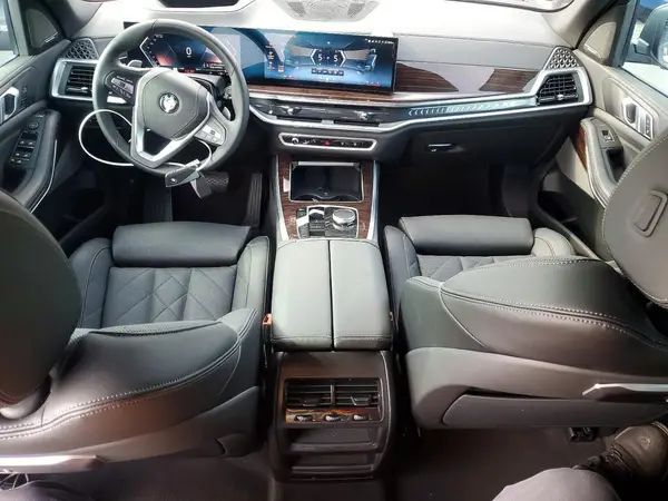 5UX23EU05T9265843 2026 BMW X5 - Image 8