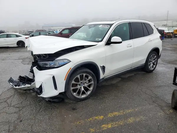 5UX23EU05T9318606 2026 BMW X5 - Image 1