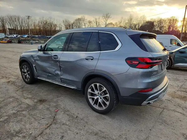 5UX23EU06R9S33072 2024 BMW X5 - Image 2