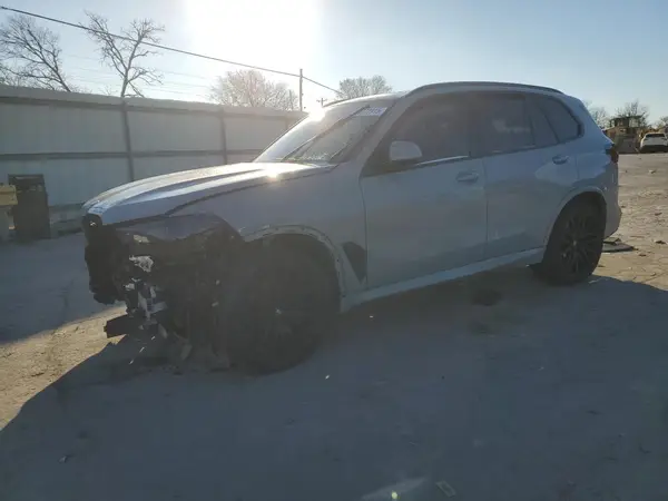5UX23EU06R9S85088 2024 BMW X5 - Image 1