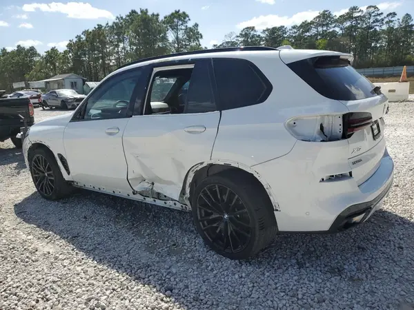 5UX23EU06R9T18316 2024 BMW X5 - Image 2