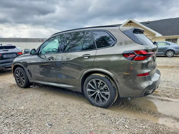 5UX23EU06R9T41577 2024 BMW X5 - Image 2