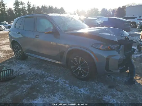 5UX23EU06R9T45953 2024 BMW X5 - Image 1