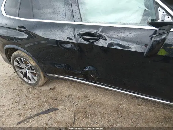 2024 BMW X5 auction photo 6