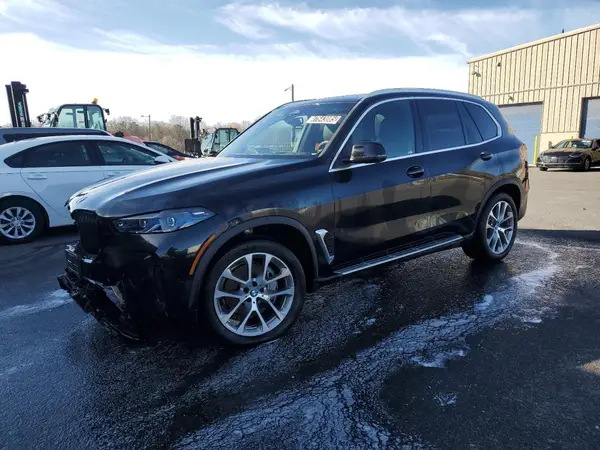 5UX23EU06R9U34194 2024 BMW X5 - Image 1