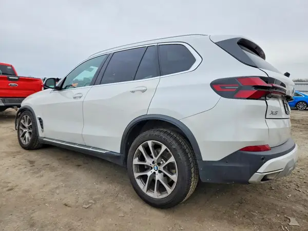 5UX23EU06R9V08634 2024 BMW X5 - Image 2