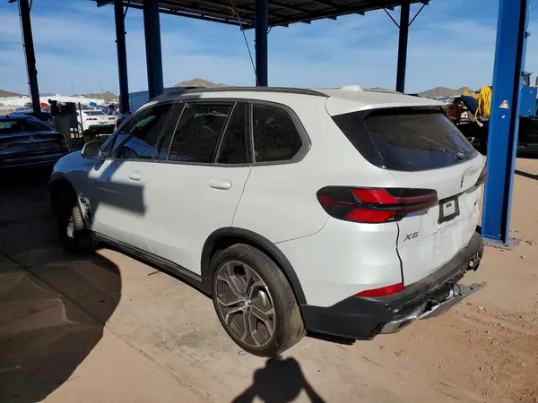 5UX23EU06R9V37518 2024 BMW X5 - Image 2