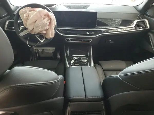 5UX23EU06R9W12153 2024 BMW X5 - Image 8