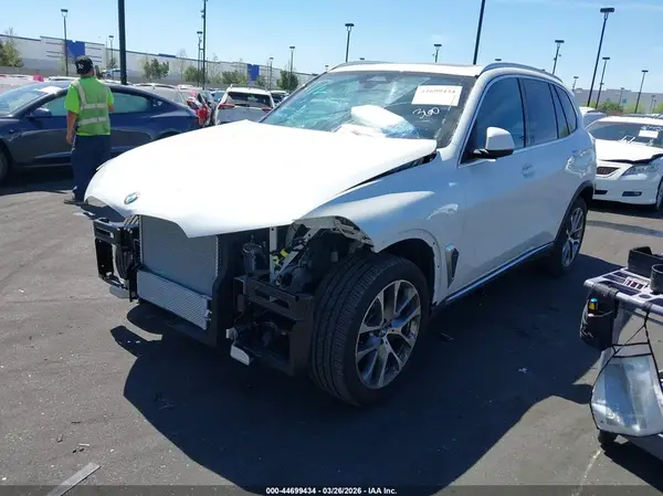 5UX23EU06S9W37849 2025 BMW X5 - Image 2