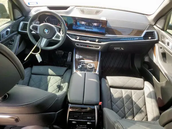 5UX23EU06S9W96724 2025 BMW X5 - Image 8