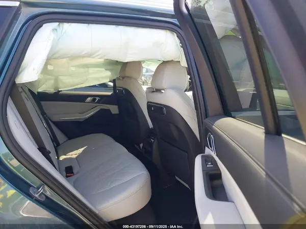 5UX23EU06S9Y00662 2025 BMW X5 - Image 8