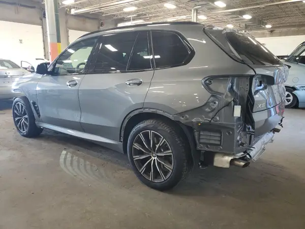 5UX23EU06S9Z05136 2025 BMW X5 - Image 2