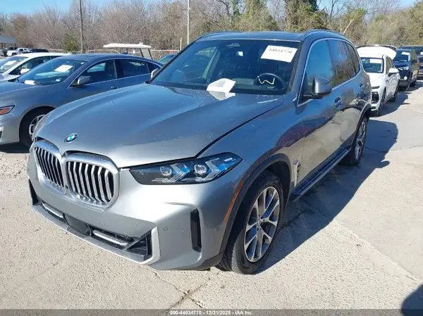 5UX23EU06S9Z25581 2025 BMW X5 - Image 2