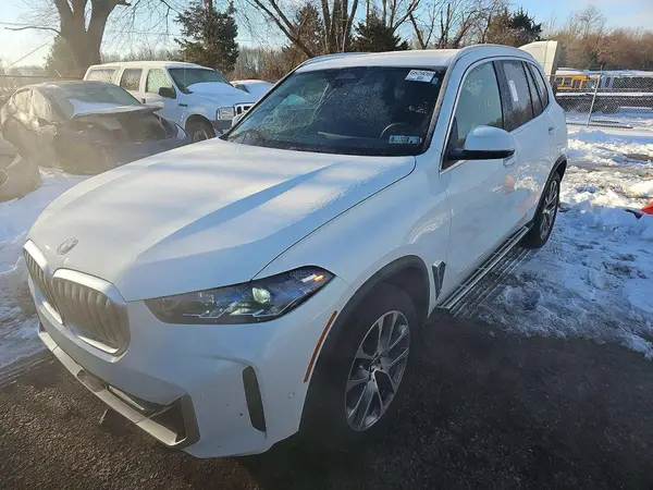 5UX23EU06T9081706 2026 BMW X5 - Image 2