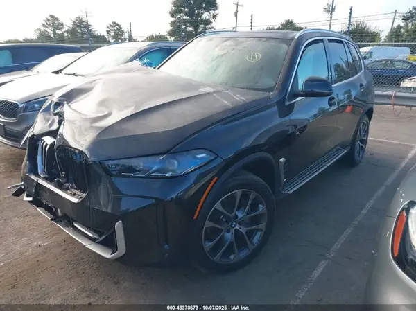 5UX23EU06T9148322 2026 BMW X5 - Image 2