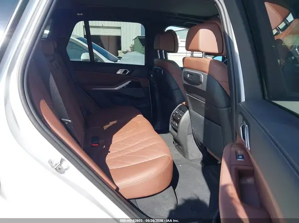 5UX23EU06T9161930 2026 BMW X5 - Image 8