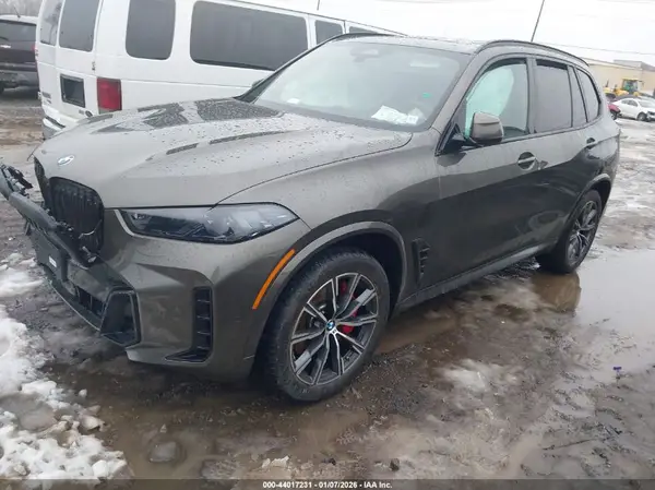 5UX23EU06T9242863 2026 BMW X5 - Image 2
