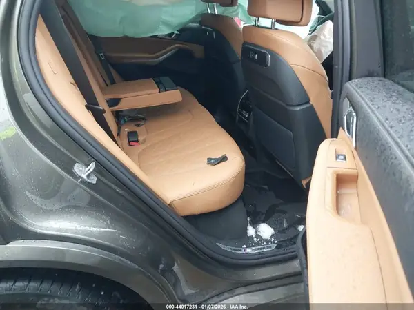 5UX23EU06T9242863 2026 BMW X5 - Image 8