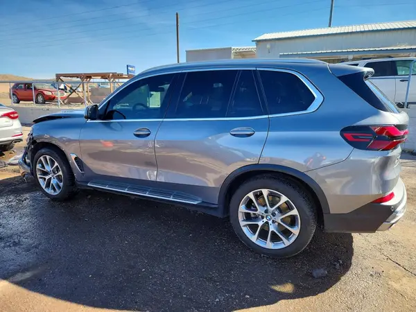 5UX23EU07R9S14286 2024 BMW X5 - Image 2