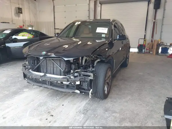 5UX23EU07R9S27202 2024 BMW X5 - Image 2