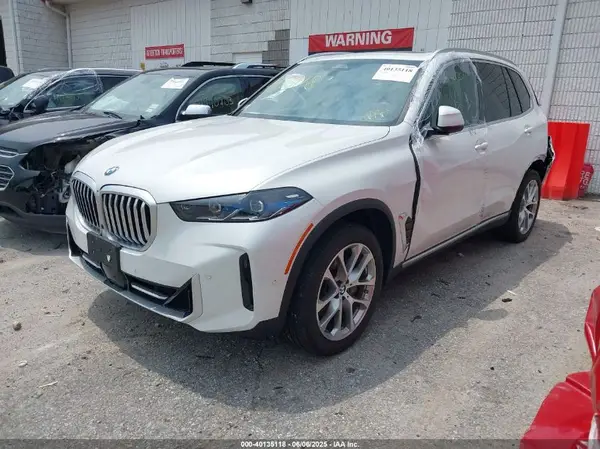5UX23EU07R9S40743 2024 BMW X5 - Image 2