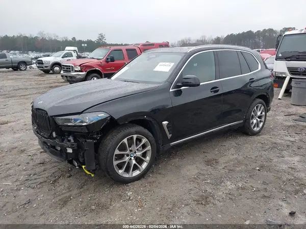 5UX23EU07R9T08829 2024 BMW X5 - Image 2