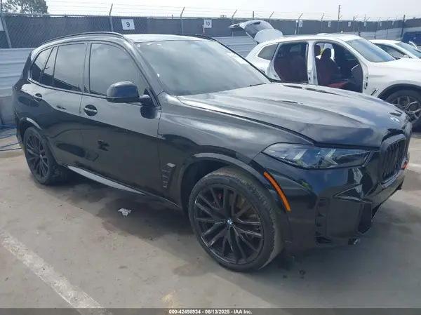 5UX23EU07R9T19068 2024 BMW X5 - Image 1