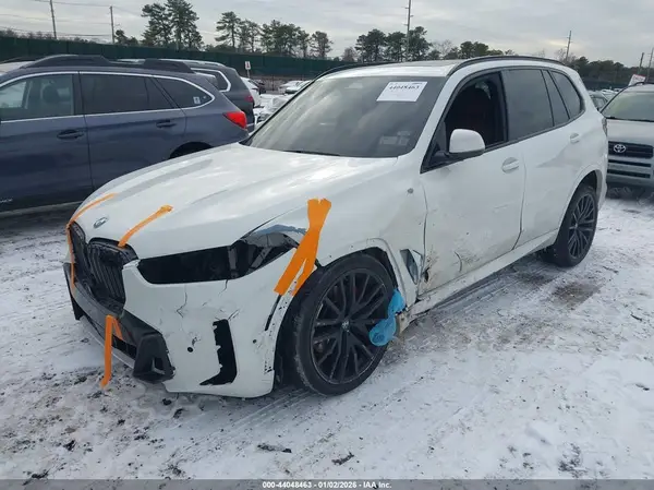 5UX23EU07R9T45539 2024 BMW X5 - Image 2