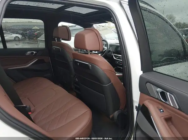 5UX23EU07R9U02192 2024 BMW X5 - Image 8