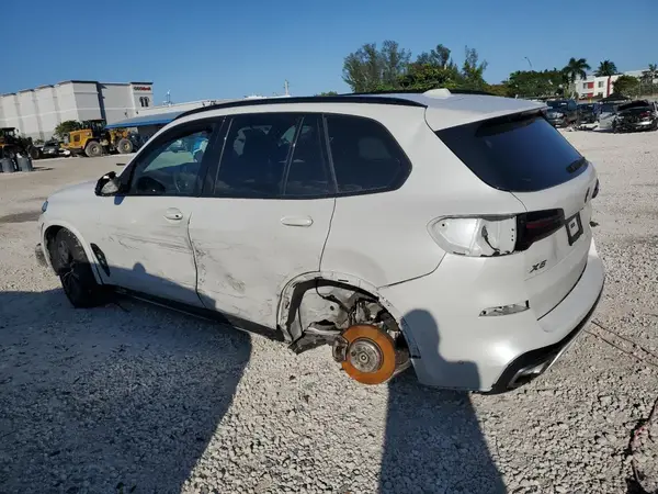 5UX23EU07R9U09983 2024 BMW X5 - Image 2