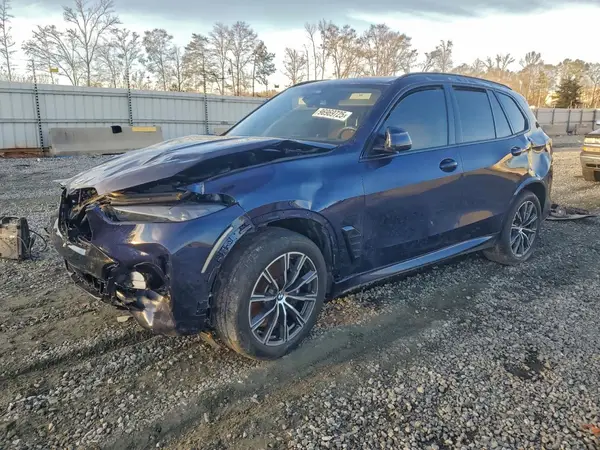 5UX23EU07R9U30803 2024 BMW X5 - Image 1