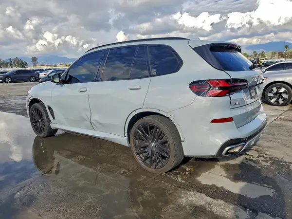 5UX23EU07R9V11896 2024 BMW X5 - Image 2