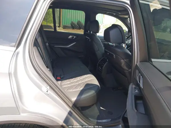 5UX23EU07R9V32781 2024 BMW X5 - Image 8