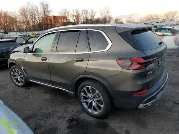 5UX23EU07R9V33297 2024 BMW X5 - Image 2
