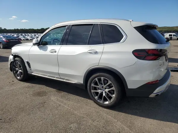 5UX23EU07S9X45297 2025 BMW X5 - Image 2