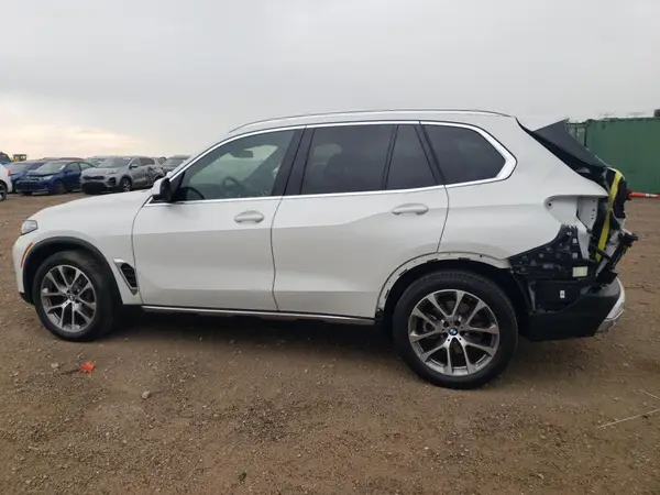 5UX23EU07S9Y71529 2025 BMW X5 - Image 2