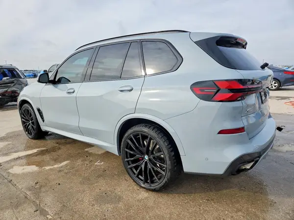 5UX23EU07S9Y88024 2025 BMW X5 - Image 2