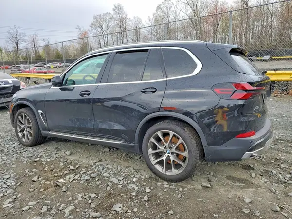 5UX23EU07T9083948 2026 BMW X5 - Image 2