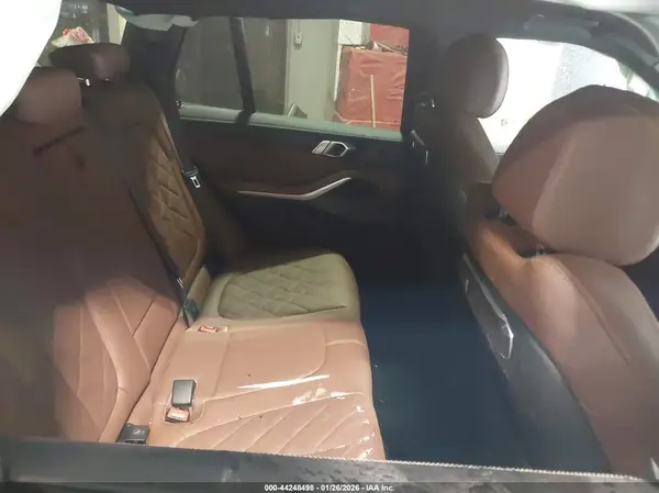 5UX23EU07T9294163 2026 BMW X5 - Image 8